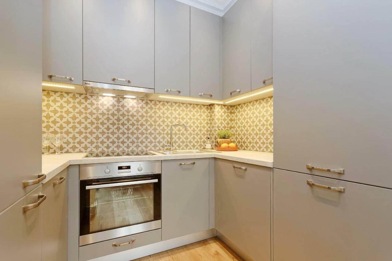 Apartamento Dzirnavu Residense Riga Exterior foto